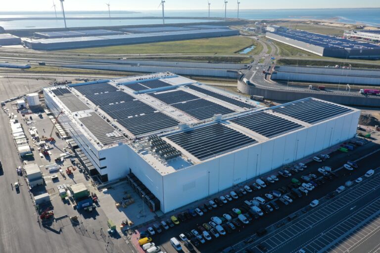 Sustainable logistics center with solar roof — Rooftop solar